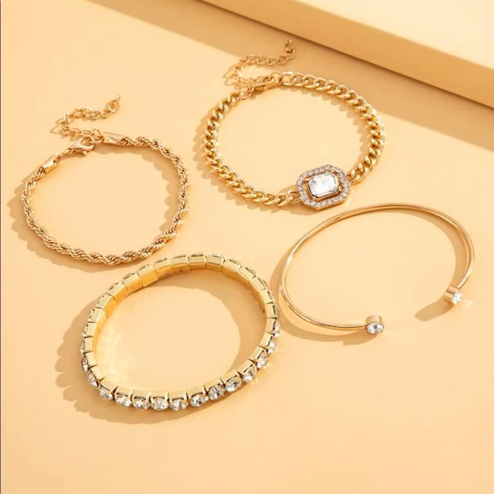 Bracelets - Picture 3 of 5